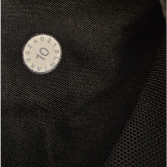 Lululemon Run Times Short II 4" Womens Size 10 Black Gray First Release W7AK9S - Picture 9 of 12